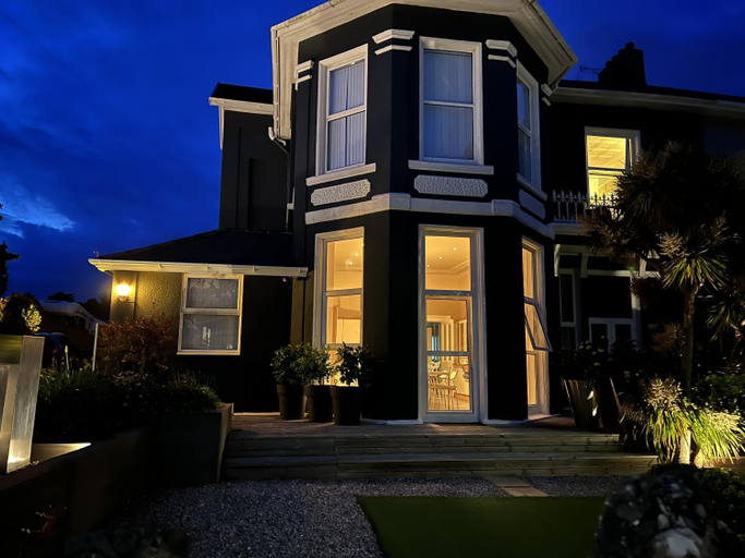 Exterior & Views 2, Atlantis Holiday Apartments, Torbay