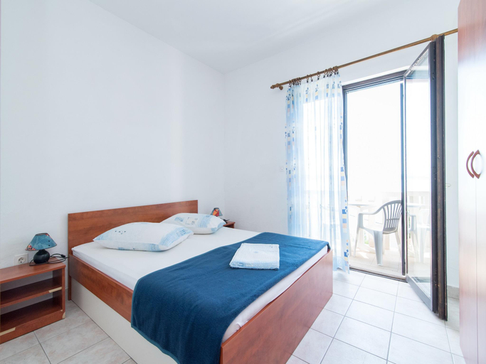 Others 3, Apartments Neva- Two Bedroom Apartment with Balcony 4R, Selca