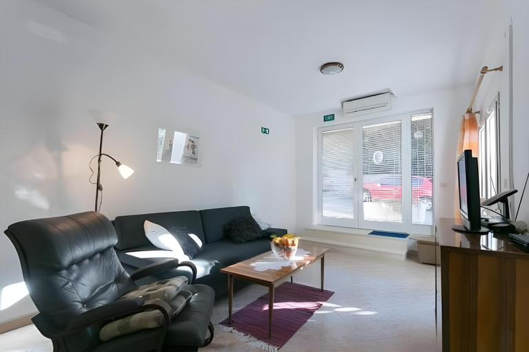 Others 5, bedroom apartment with balcony, Dubrovnik