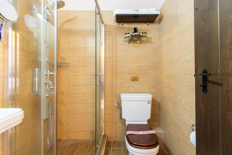 Bathroom 3, Oreiades Guesthouse, Central Macedonia