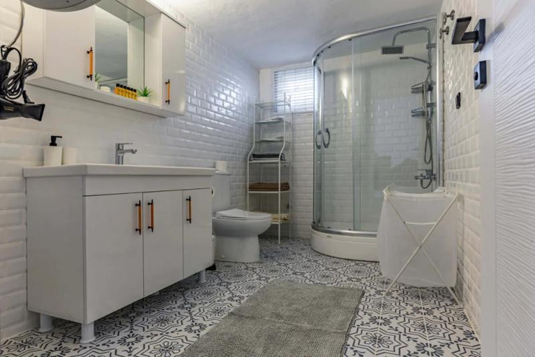 Bathroom 5, Melissa's Suites, Antalya