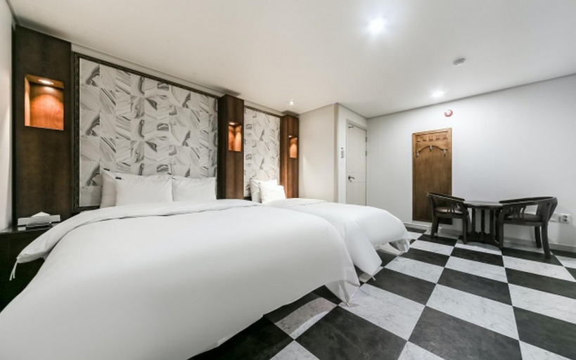 Bedroom 3, Mungyeong City Hotel, Mungyeong