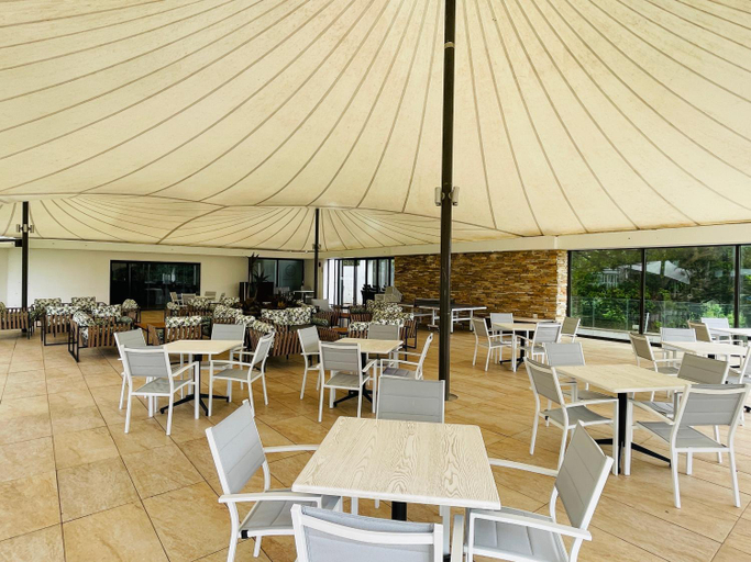 Food & Drinks 5, Breakers Resort Apartments, eThekwini