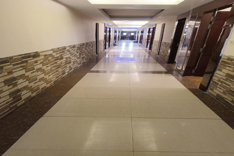 Public Area, Shimla Resort, Lucknow