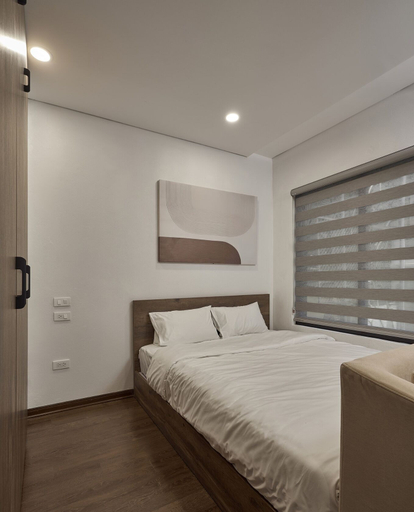 Bedroom 2, The First May, Ba Đình