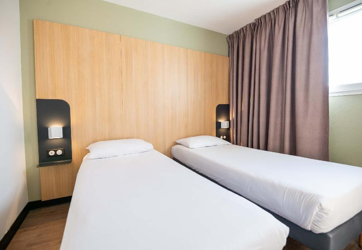 Bedroom 3, B&B HOTEL Bordeaux Merignac Aeroport, Gironde
