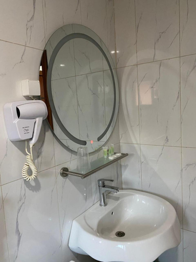 Bathroom 4, COFE HOTEL, Mfoundi