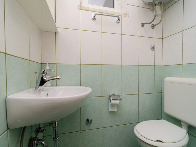 Bathroom, Apartments Skurla - Studio Apartment with Terrace A1 zuti, Mljet
