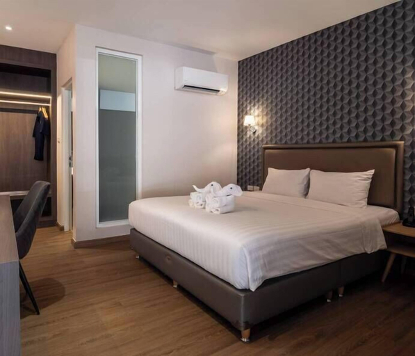 Bedroom 2, Lucky Hotel Bangkok, Khlong Toey