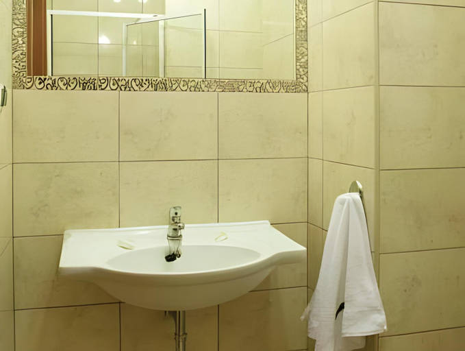 Bathroom 4, Hotel Podroznik, Poznań