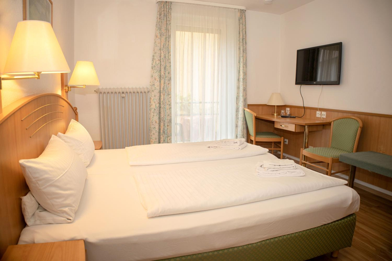 Bedroom 3, Hotel Move garni, Lindau (Bodensee)