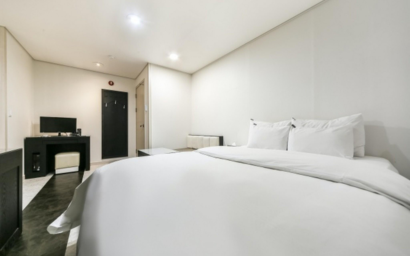 Bedroom 2, Mungyeong City Hotel, Mungyeong