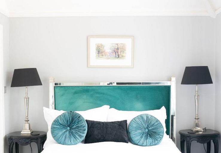 Others 4, Dower House Hotel, Devon