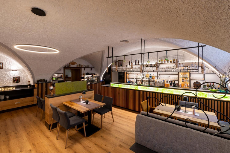 Food & Drinks 4, Hotel zum ehem. konigl. Bayr. Forsthaus, Tirschenreuth