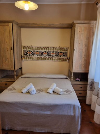 Bedroom 3, Hotel Plammas, Ogliastra