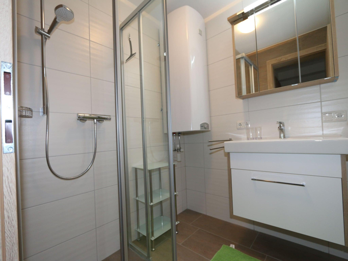Bathroom, Apartment in Bramberg near Ski Lift, Zell am See