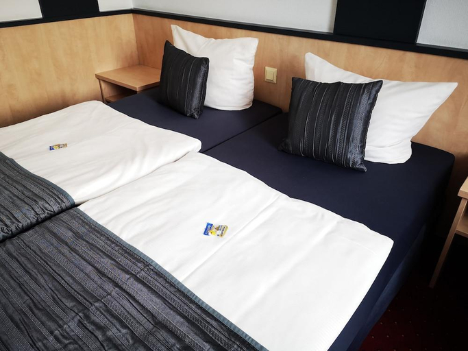 Bedroom 3, Hotel Grille, Erlangen