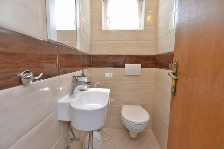 Bathroom 3, Apartment 615, Rovinj
