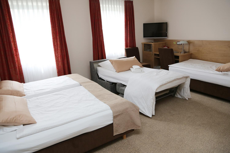 Bedroom 3, Hotel Lindleinsmuhle, Würzburg