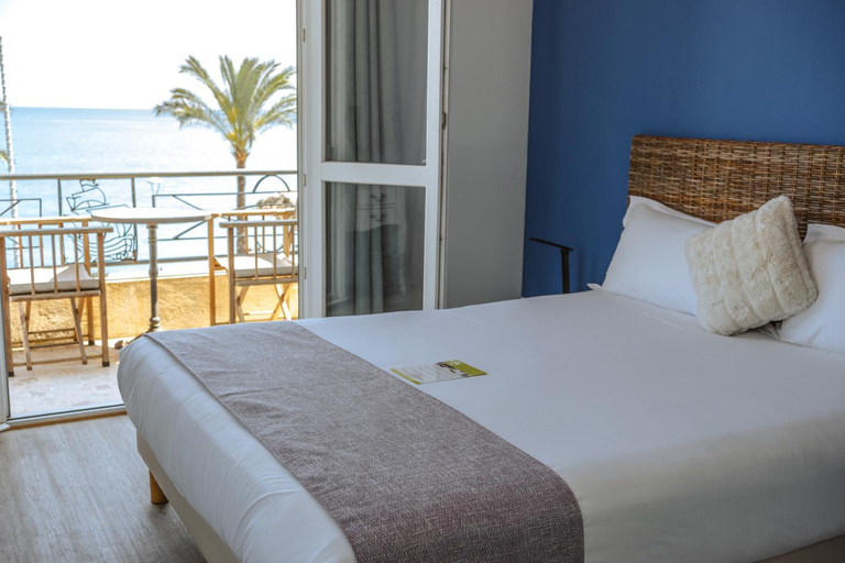 Bedroom 2, Hotel du Bord de Mer "Le Vanille", Alpes-Maritimes