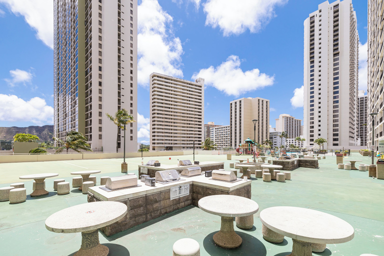 Primary image, Waikiki Banyan 1BR, Honolulu