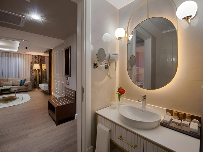 Bathroom 4, Elysium Green Suites., Antalya