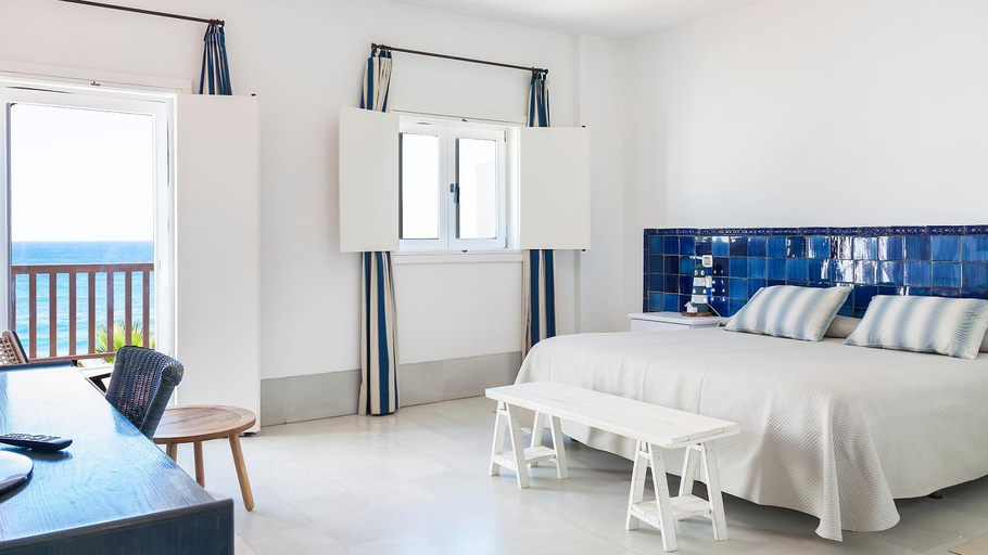 Bedroom 2, Dona Pakyta, Almería