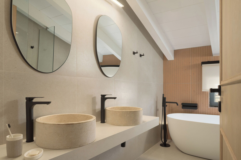 Bathroom 5, Palazzo Greco, Crete