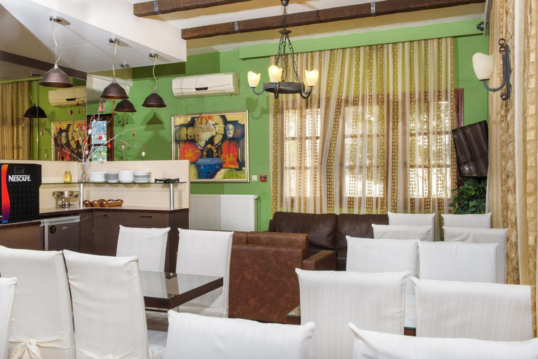 Others 3, Makedonia Hotel, Central Macedonia