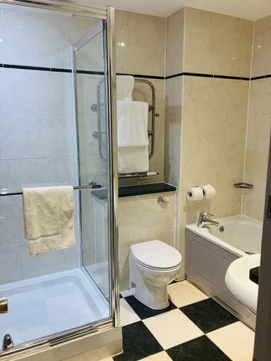 Bathroom 5, Macdonald Cardrona Hotel, Golf & Spa, Scottish Borders