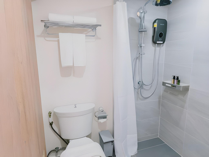 Bathroom 4, B Innspire Hotel, Muang Chiang Mai