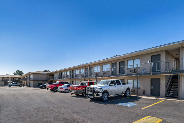 Others 3, Rodeway Inn Midland South, Midland