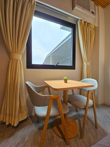 Others 5, Terra Hotel, Kawit