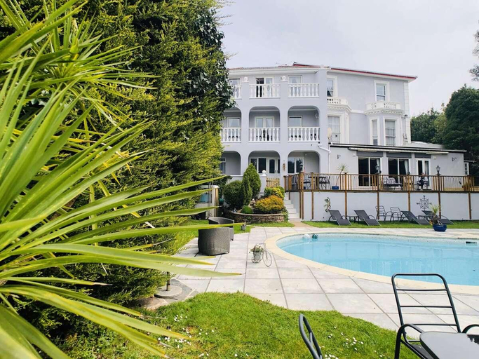 Sport & Beauty 2, The Glenorleigh Hotel, Torbay