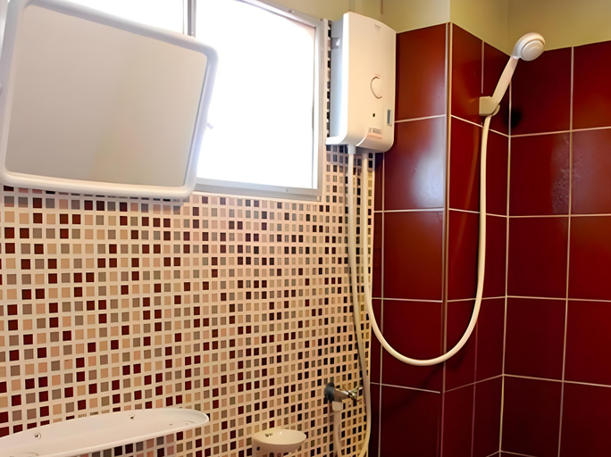 Bathroom, Dee Ma Hotel, Muang Khon Kaen