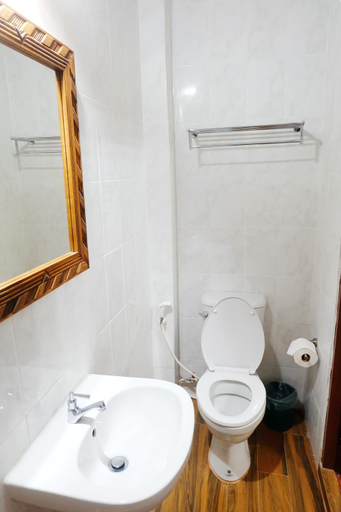 Bathroom 3, Apilapa Hotel, Muang Chiang Mai