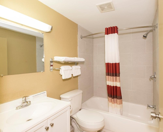 Bathroom, B'more Inn, Baltimore
