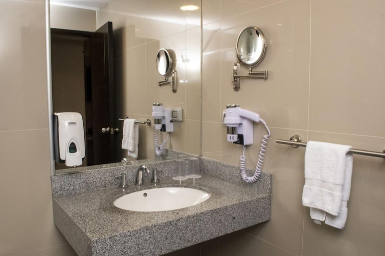 Bathroom 5, Casa Andina Select Tacna, Tacna