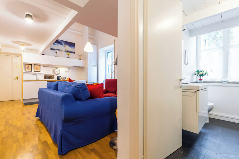 Living area 3, Grifeo- Quiet Flat on Panoramic Route, Napoli