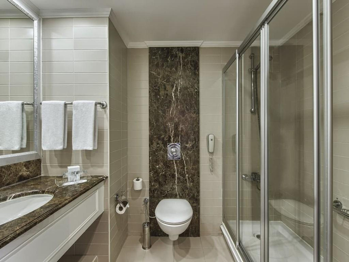 Bathroom 4, Delphin Diva, Antalya