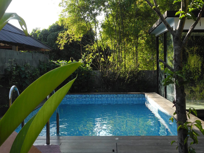 Others 5, 9roomz Hotel, Saraphi