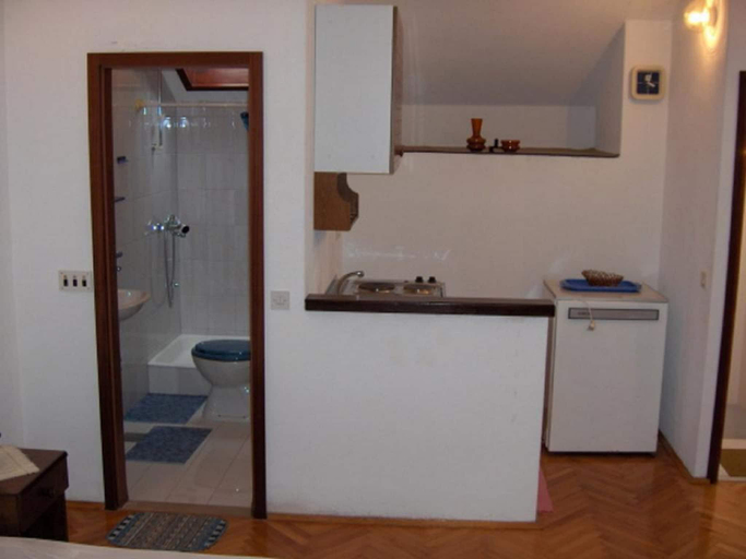 Bathroom 3, Apartments Nadia - Studio Apartment with Balcony A3, Bol