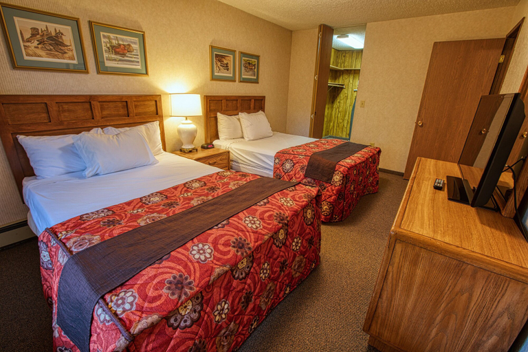 Bedroom 3, Wedgewood Resort, Fairbanks North Star