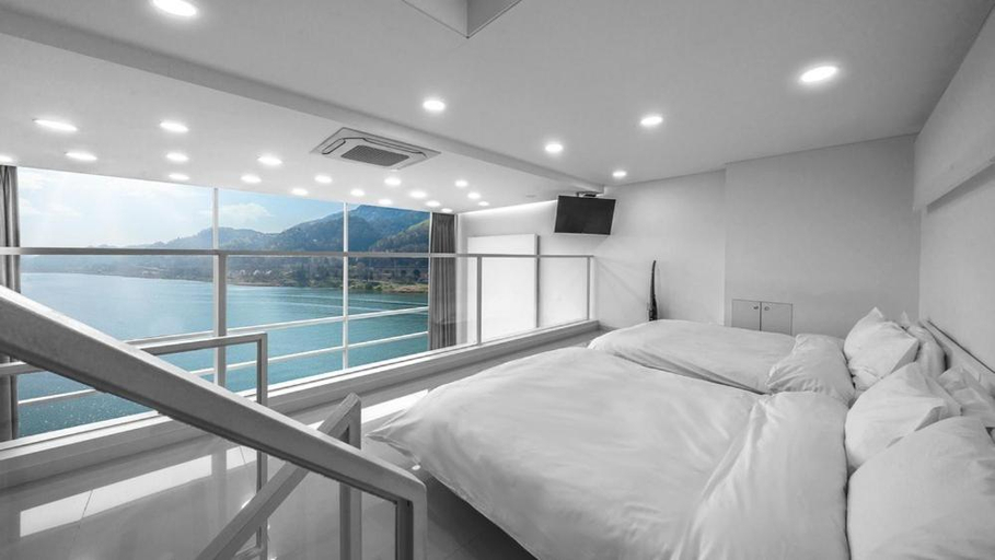 Bedroom, Gapyeong River Wave Pool Villa, Gapyeong