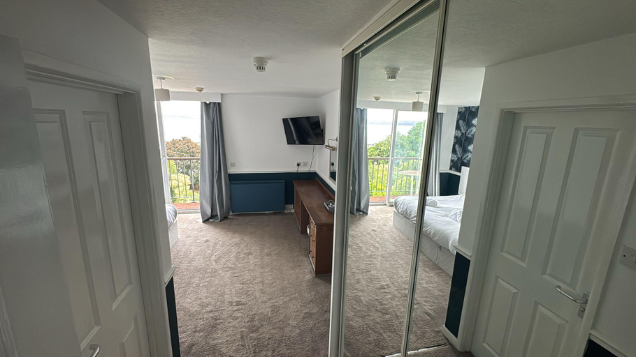Bedroom 2, Diamond Hotel, Torbay