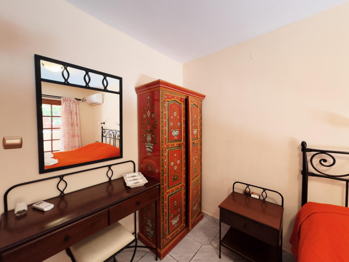 Others 5, Villa Eleni Seaside Apartments-40 meters from Beach, Crete