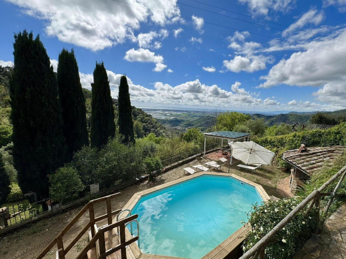 Sport & Beauty 5, Stone House in Chiatri with Lake Views, Lucca