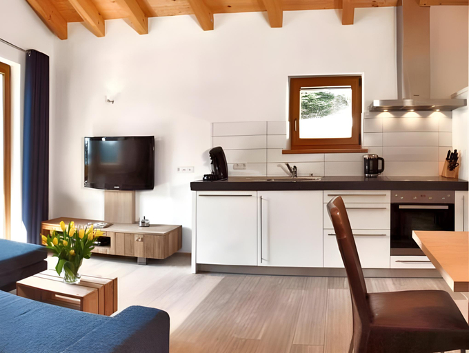 Others 5, Pension Zillertal, Schwaz