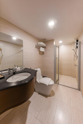 Bathroom 5, La Doma en Adagio - Sleep and Heal, District 1