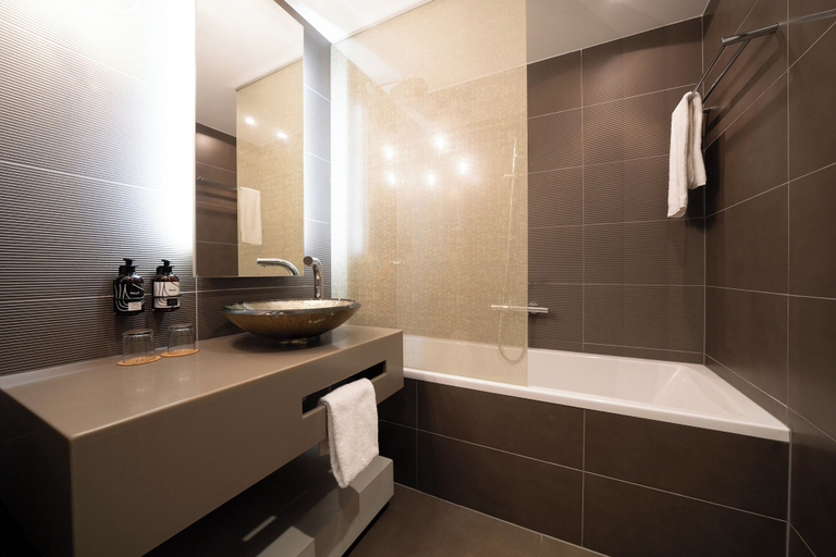 Bathroom 4, INNSiDE by Meliá Prague Old Town, Praha 7